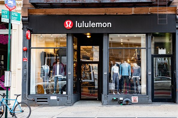 Markets muted as trade woes simmer, Lululemon in fashion