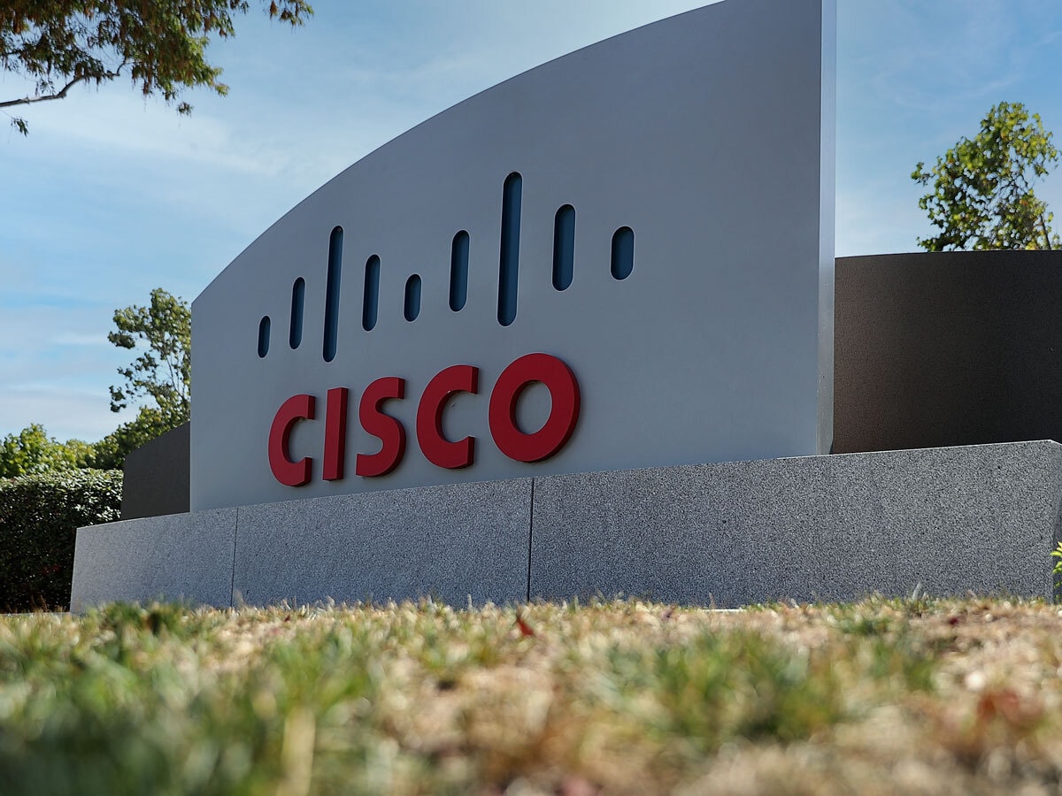 Will the Cisco Share Price Slide on Q3 Earnings?