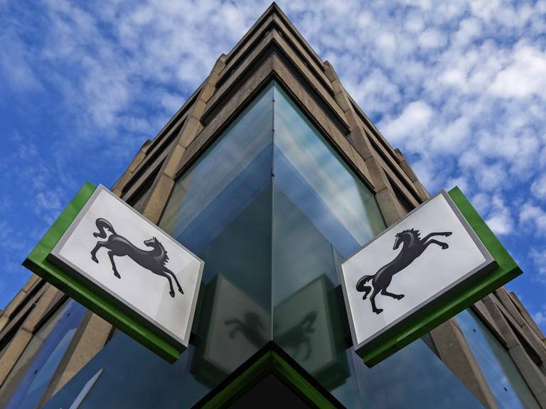 Is the Lloyds share price a buy after Deutsche Bank up ...