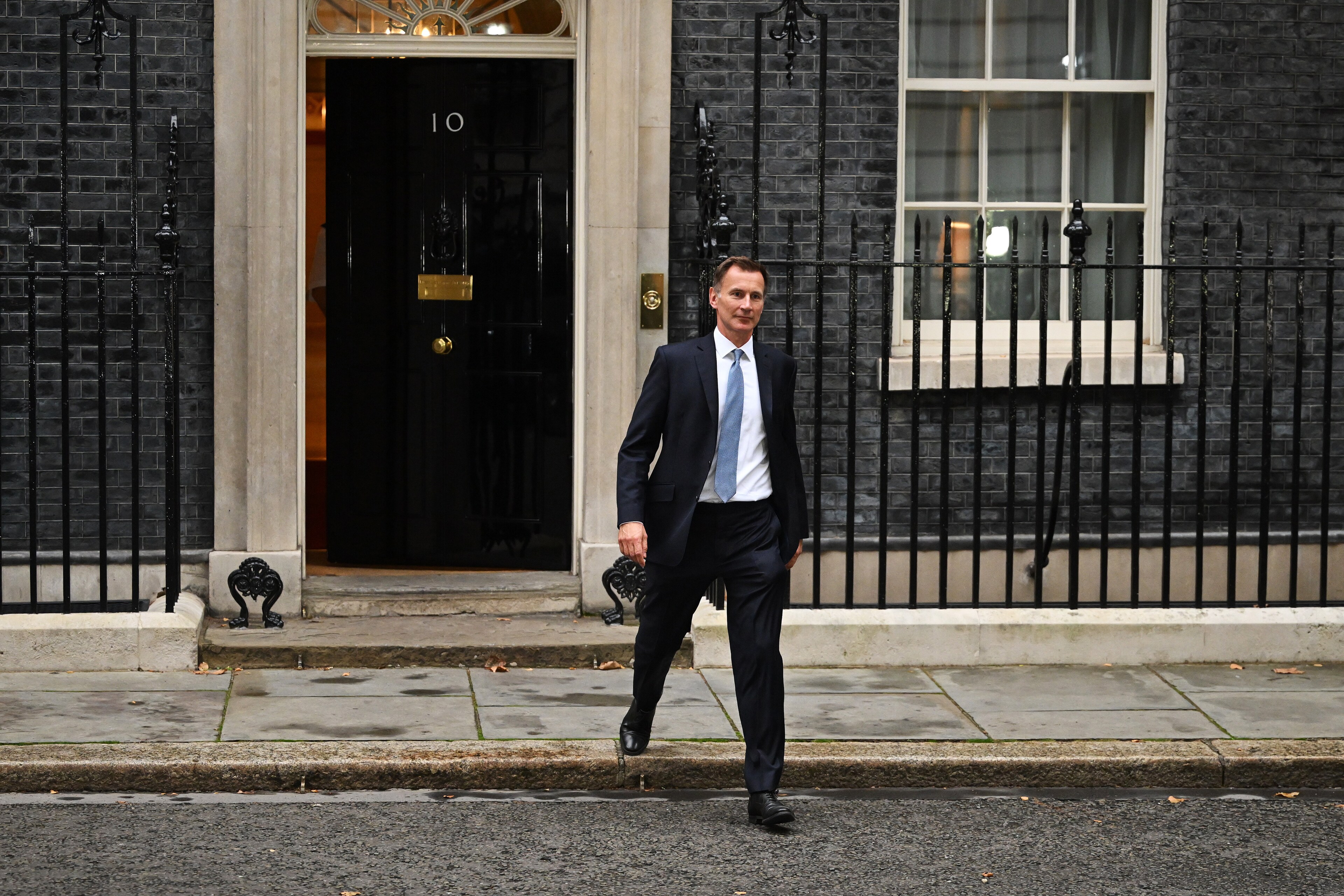 Chancellor Jeremy Hunt leaving No.10 Downing Street