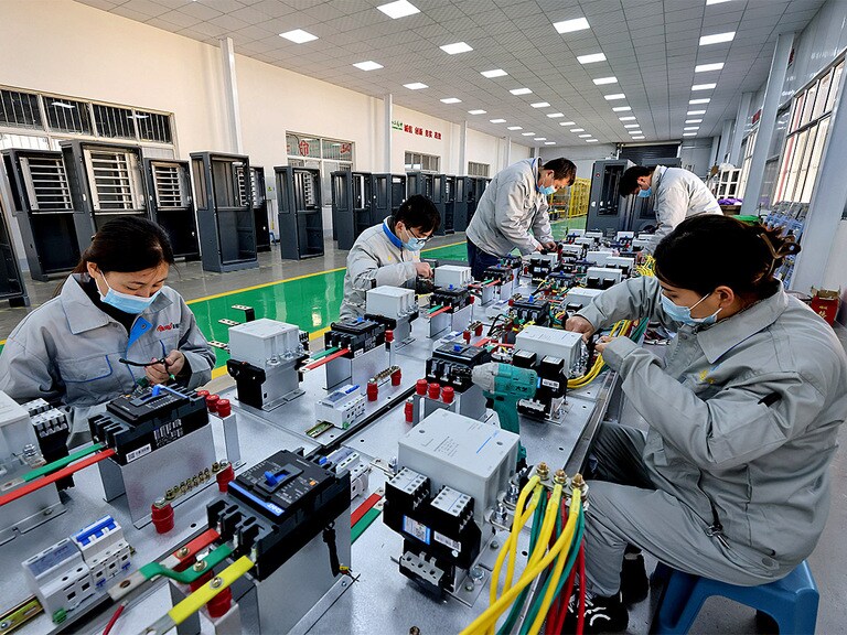 Why companies are leaving China despite manufacturing spike
