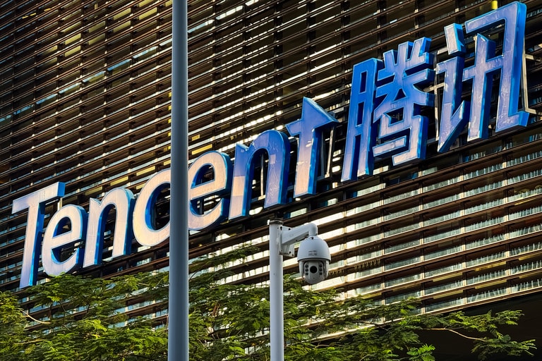 The ‘Dragon 7’ Rotation: Why Chinese Stocks Are Outflanking the Magnificent 7