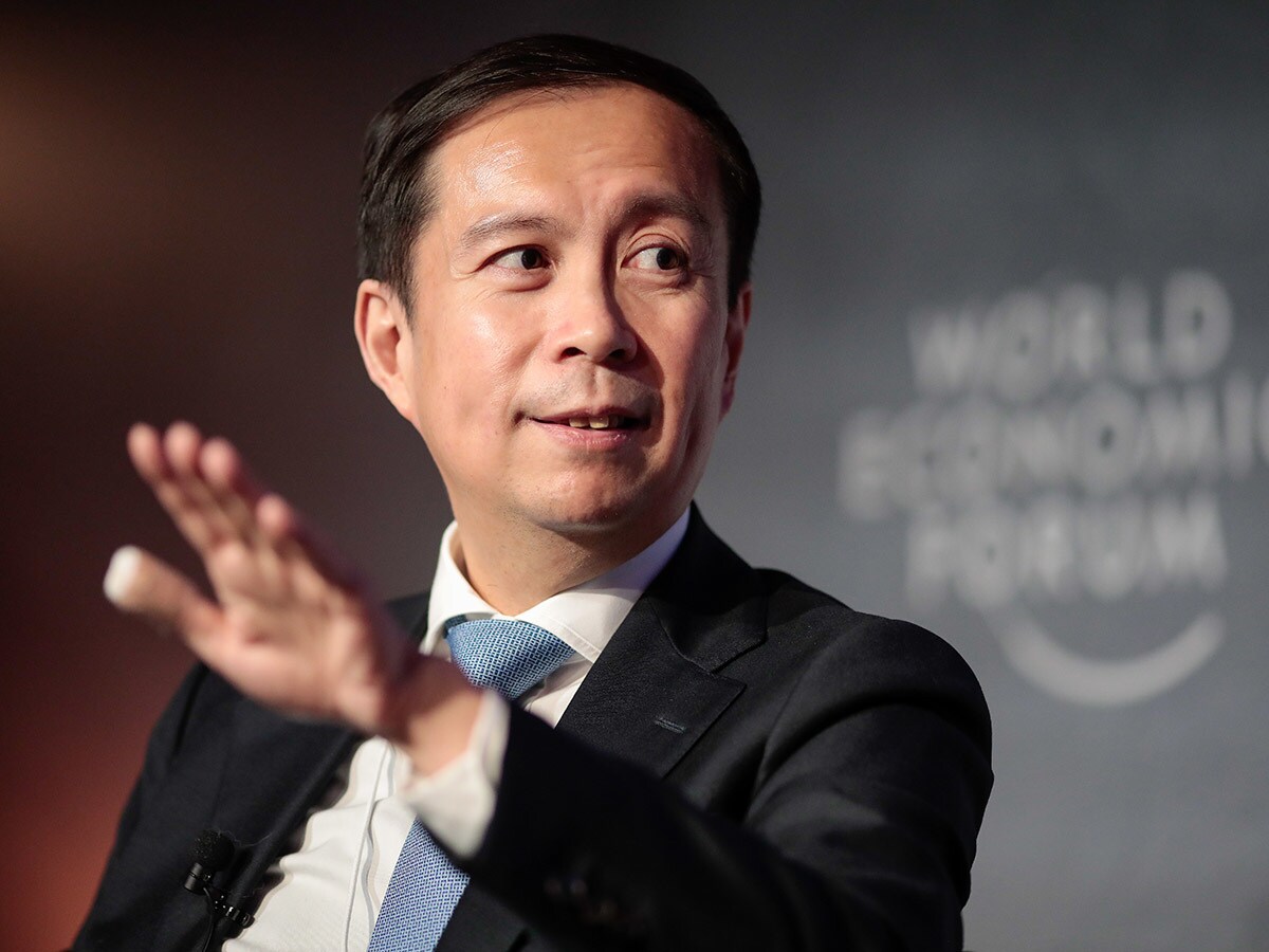 Alibaba’s share price: time to buy the dip?