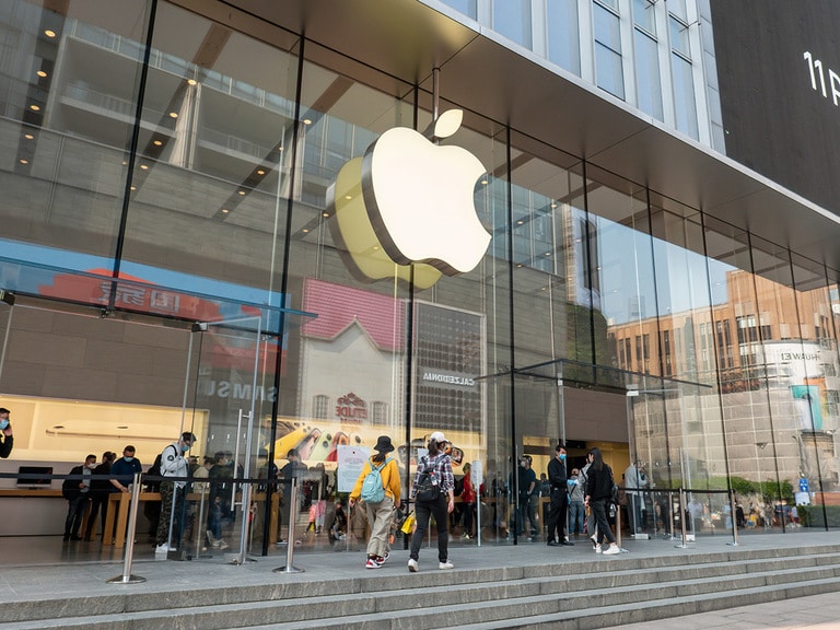 Why The Apple Share Price is Trending Lower ahead of Q1 Earnings