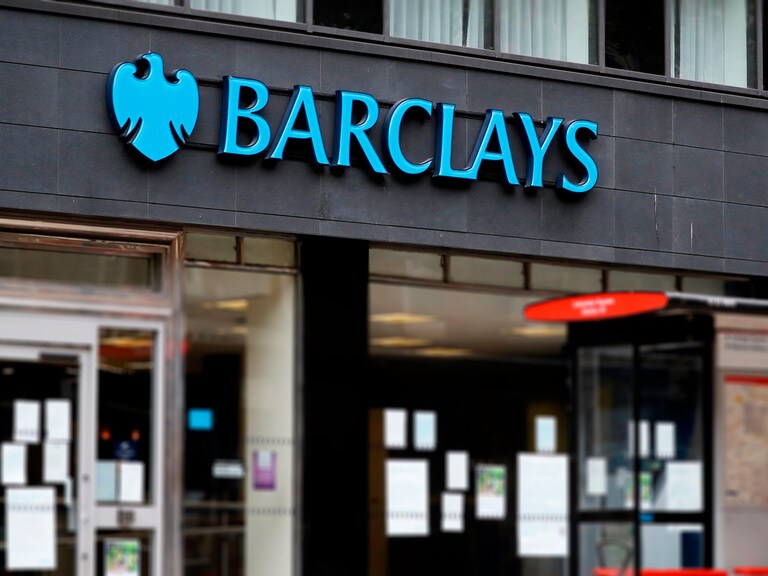 Can Barclays’ share price recover after disappointing earnings?