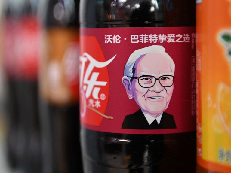 KO Stock: Why Warren Buffett, Ray Dalio and Ken Griffin Back Coca-Cola