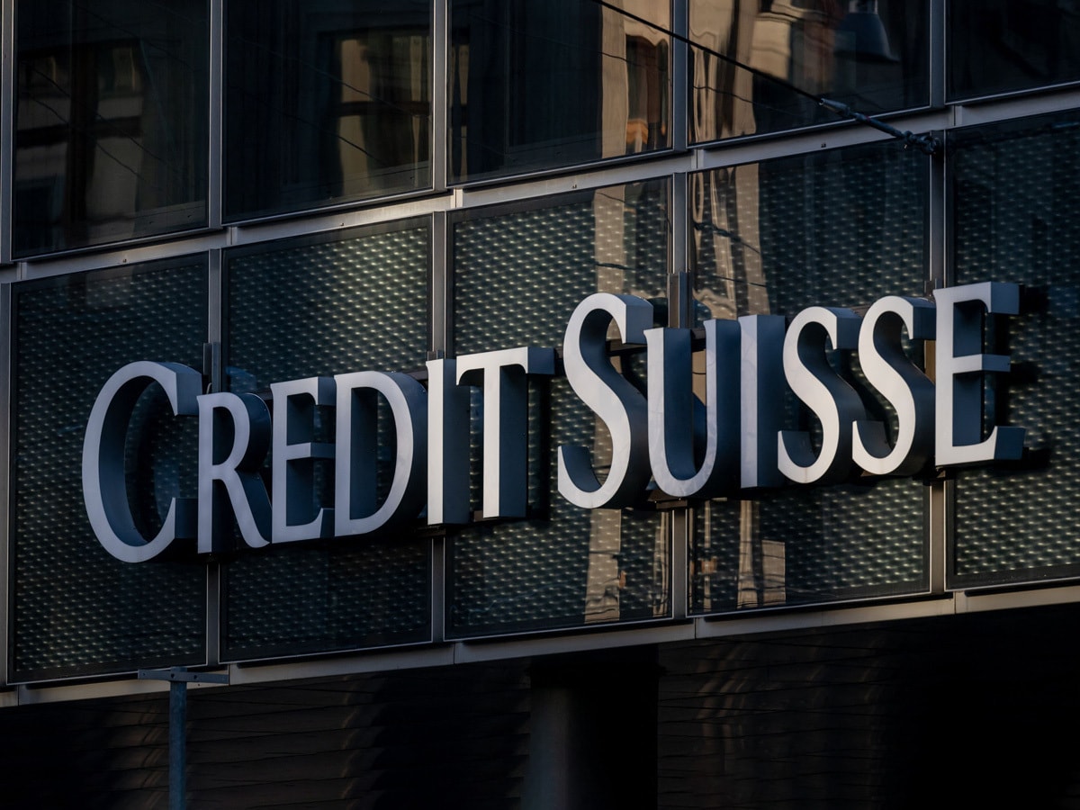 Bank and energy stocks tumble amid Credit Suisse rout, recession fears rise