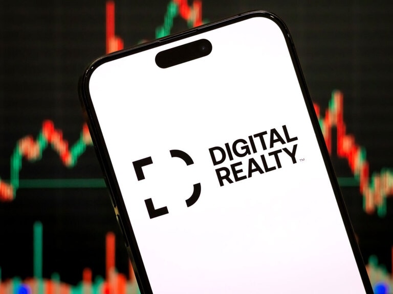DLR Stock: Ahead of Earnings, Why Are Analysts Bullish on Digital Realty?