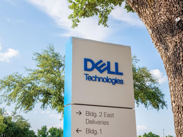 DELL Stock: Will a Pivot to AI Boost the Dell Share Price?