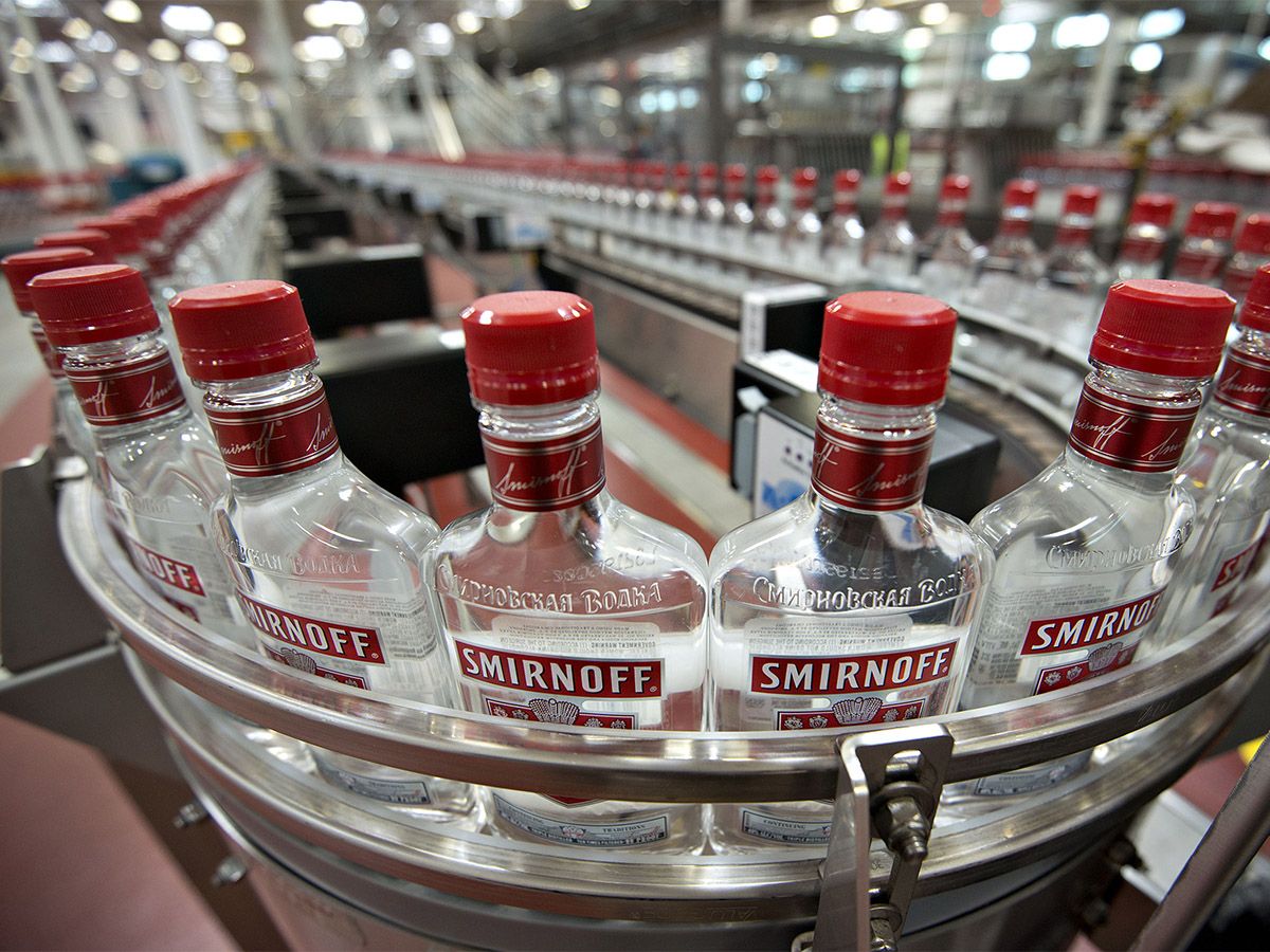 Diageo shrugs off weak sales, CAC 40 sets a new record high