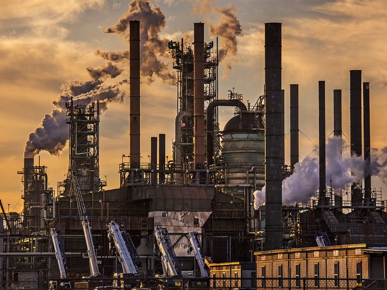 Vanguard Energy ETF dips as oil prices fall below $100 a barrel