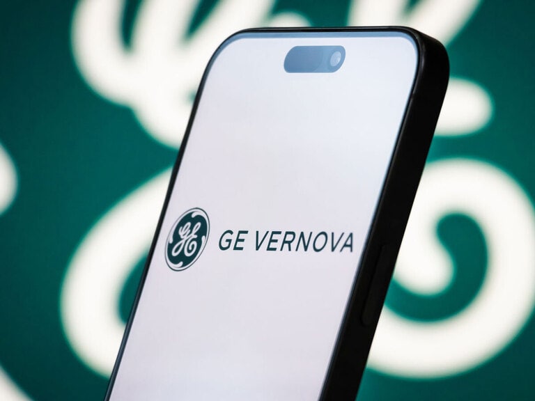 GEV: Can GE Vernova Ride a Q1 Earnings Beat to New Highs?