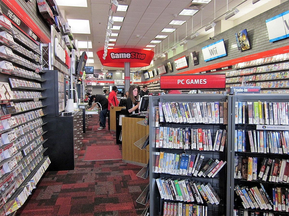 Will GameStop’s share price be a top play ahead of Christmas?