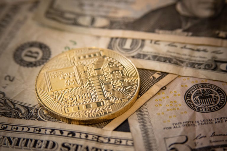 La Fed enfría la euforia sobre el oro y la plata: atentos al cierre semanal