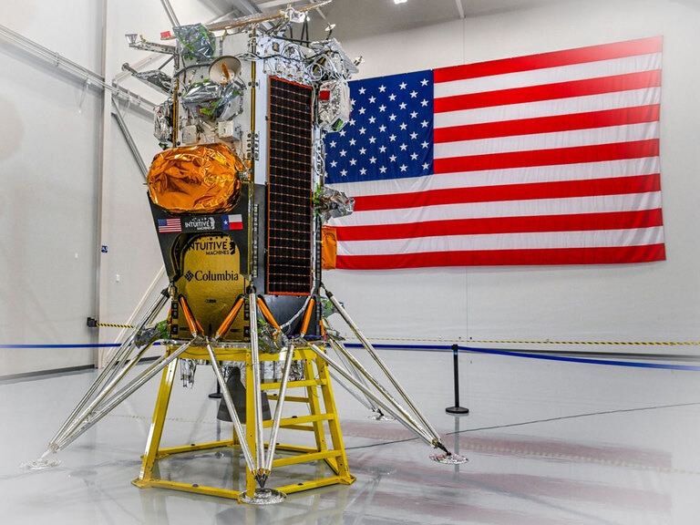 Intuitive Falls; ARK Trims TSM; Samsung Wearables