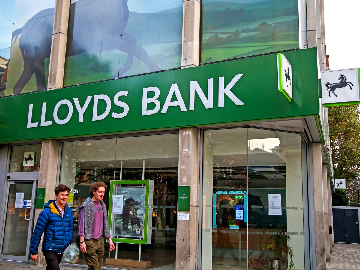 Will Lloyds' share price show resilience?