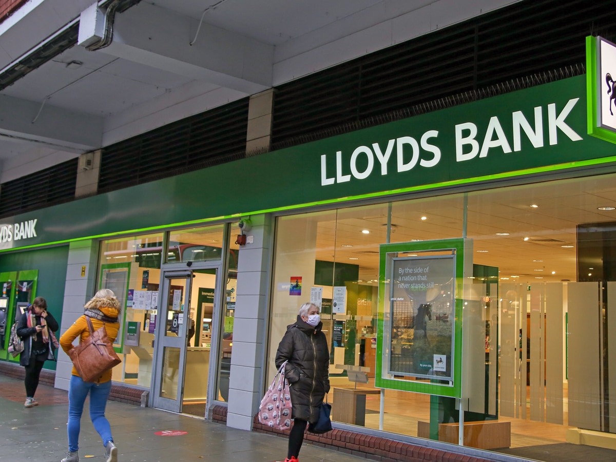 What could a no deal Brexit mean for Lloyds’ share price?