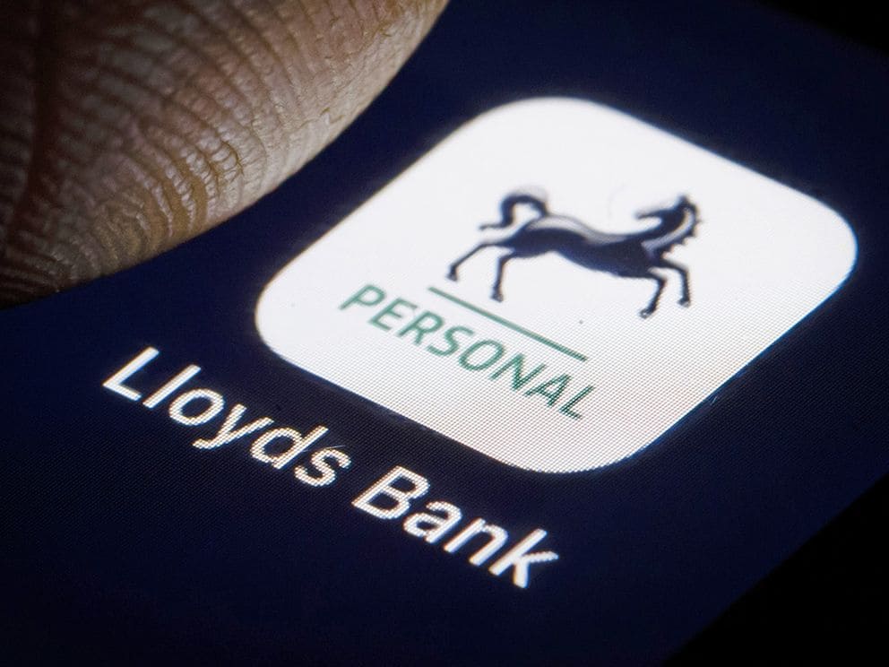 Lloyds [LLOY] share price will digitisation free up capital for
