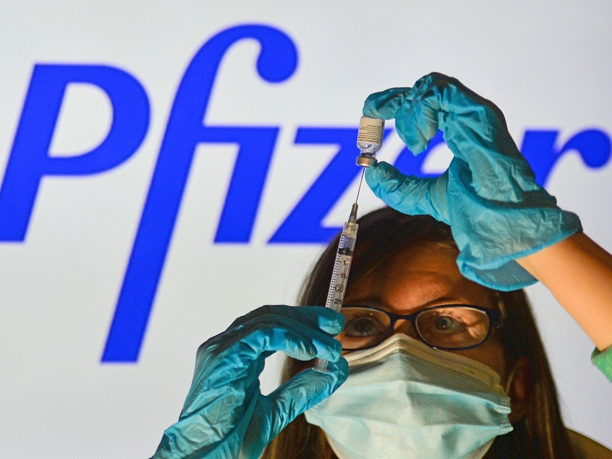Pfizer share price: Pfizer logo