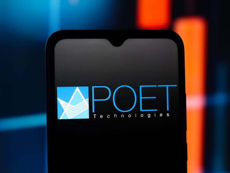POET Stock: Could POET Disrupt the Photonics Market?