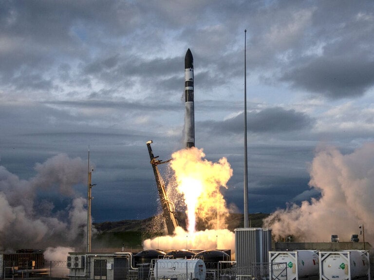 The New Space Race: AST SpaceMobile vs Rocket Lab