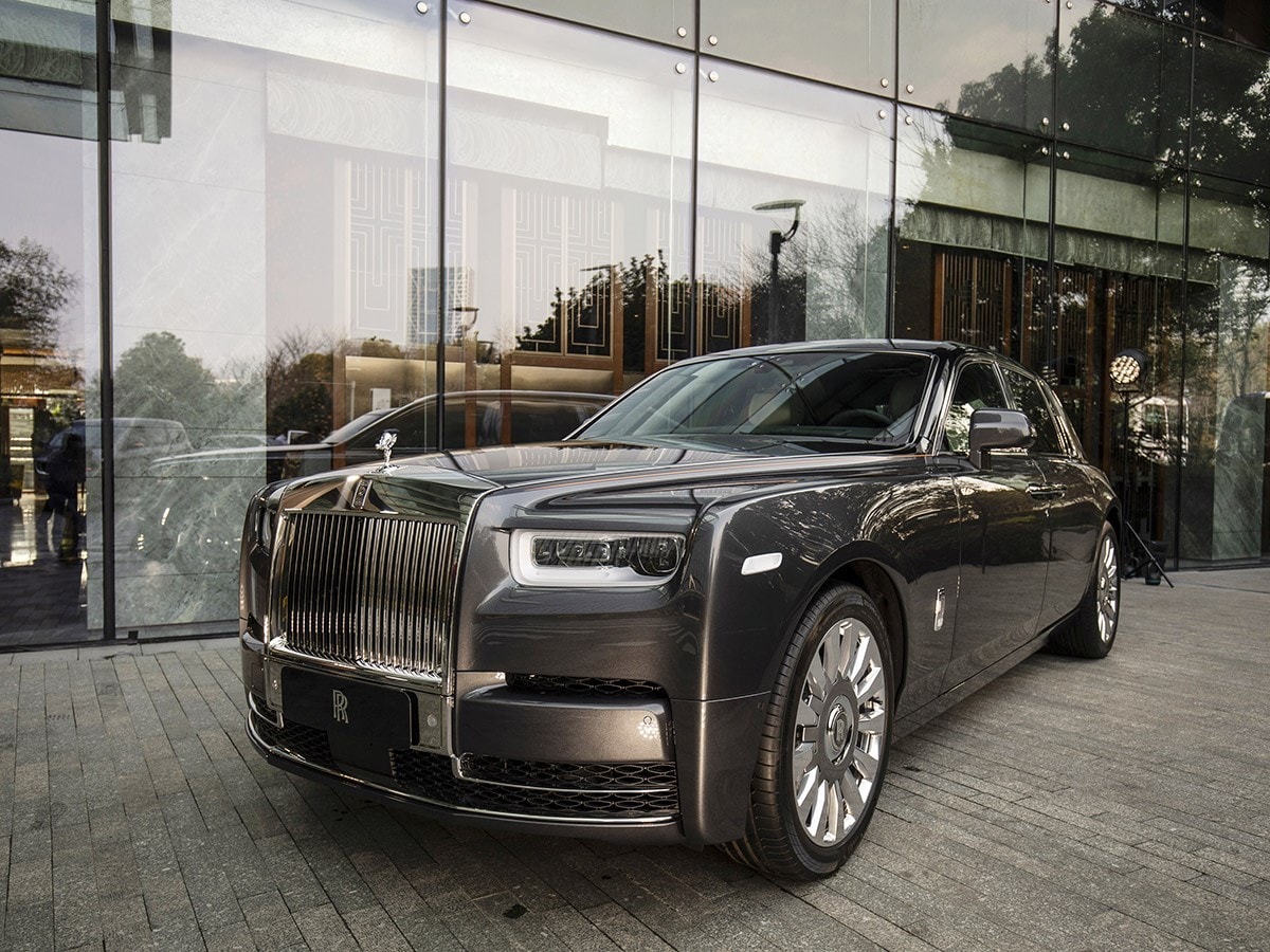 Car review RollsRoyce Phantom  The Peak Magazine