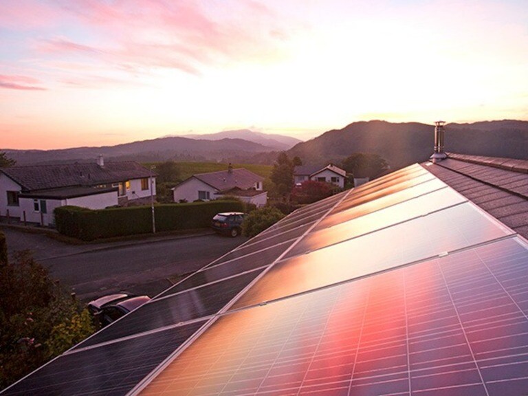 Will SolarEdge’s stock outlook brighten in 2022?