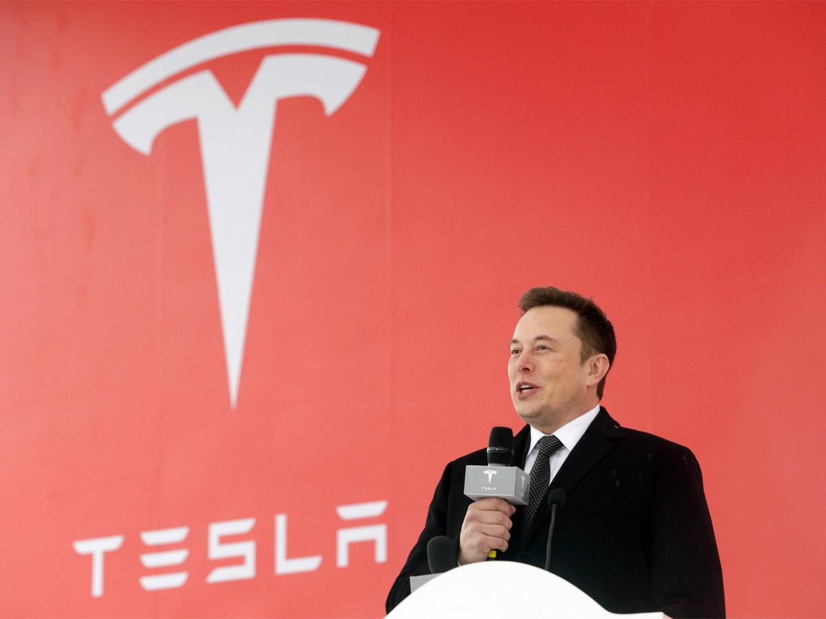 Why Tesla’s share price is soaring as the auto industry stalls