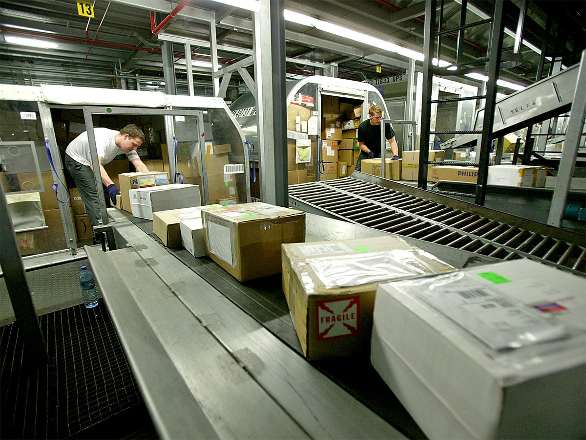 Is UPS’s share price wrapped up for Christmas?