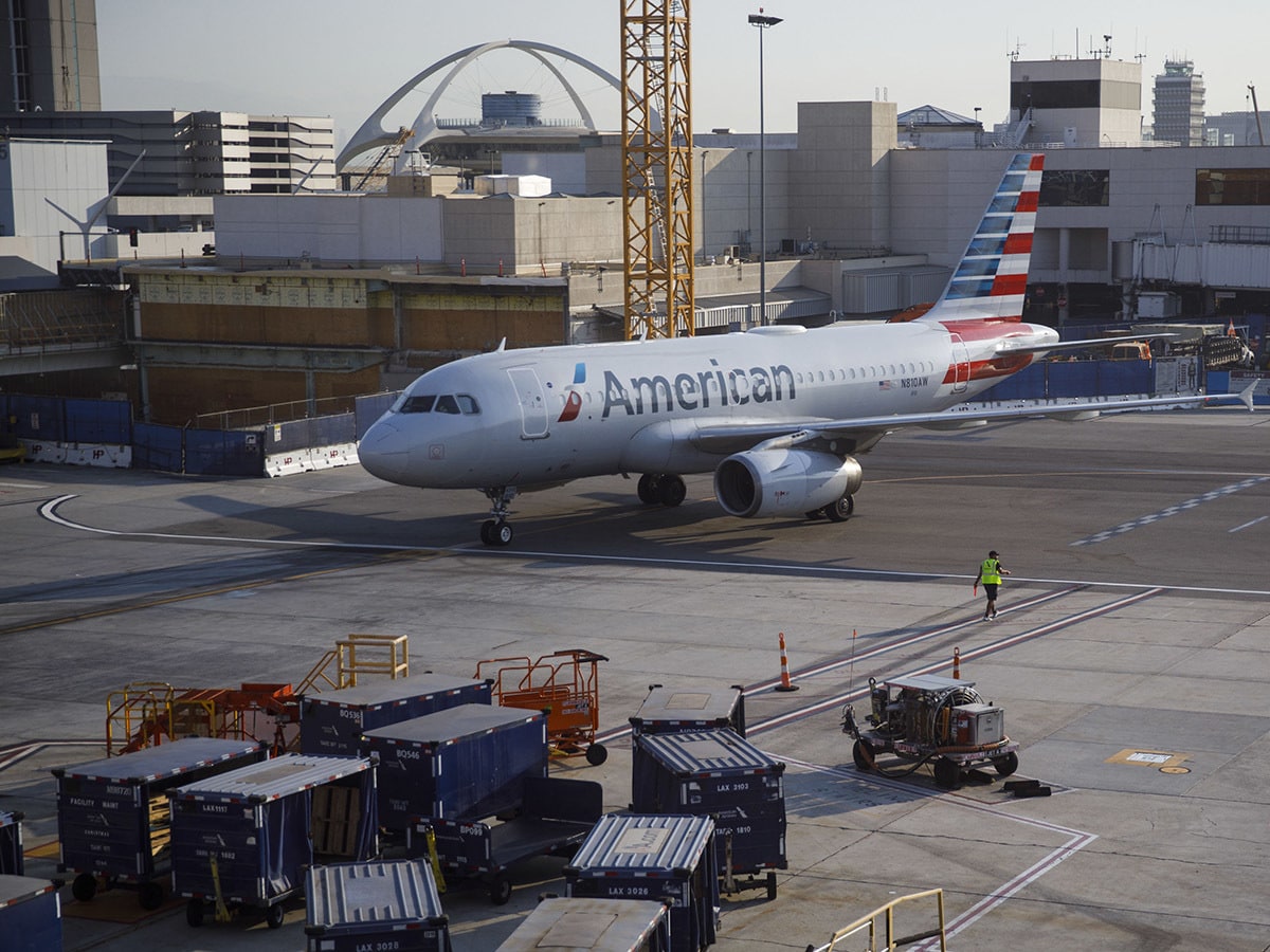 Airlines slip back on fuel cost concerns