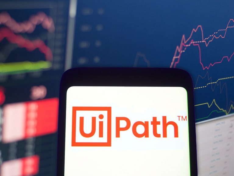 Can earnings help the UiPath share price to rebound?