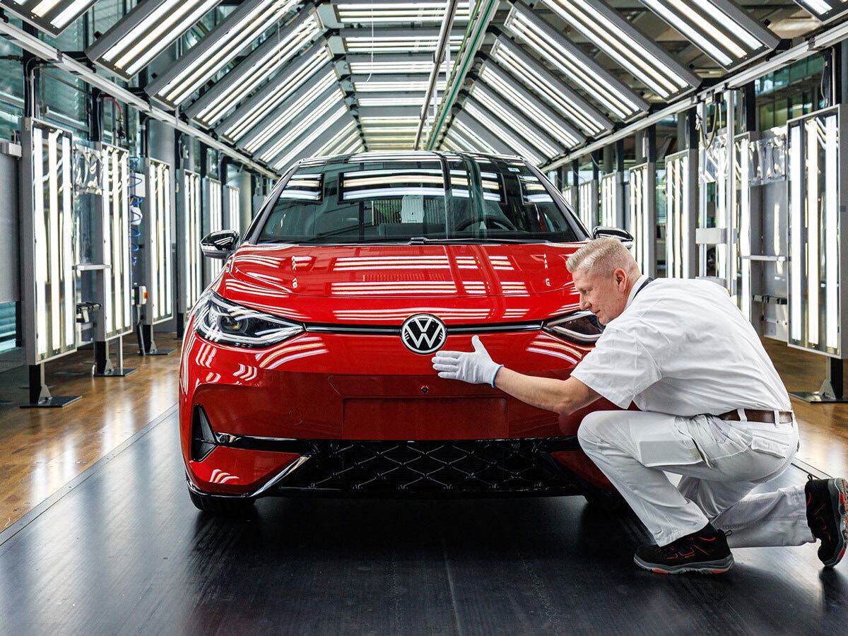 Foreign Carmakers in China: How Long Can They Hold On?