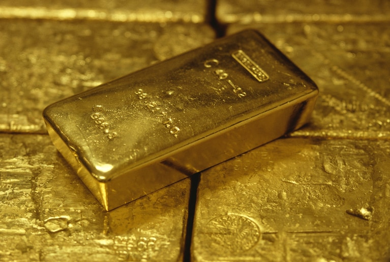 Gold outlook 2025: could the rally continue?