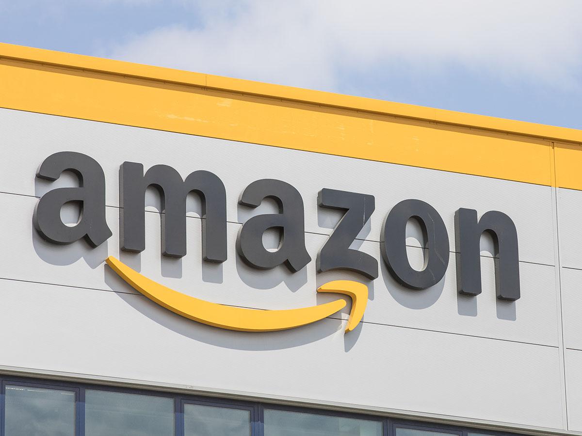 Will Amazon’s share price pass $2000 this quarter?