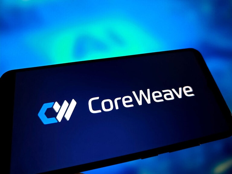 CRWV Stock: Can This AI Growth Stock Keep Rallying?