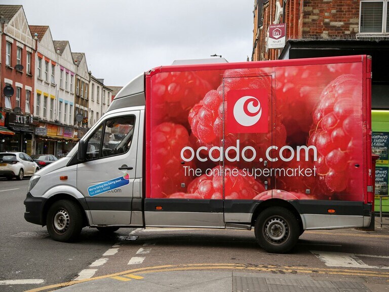 Can Ocado’s share price return to pandemic era-heights?