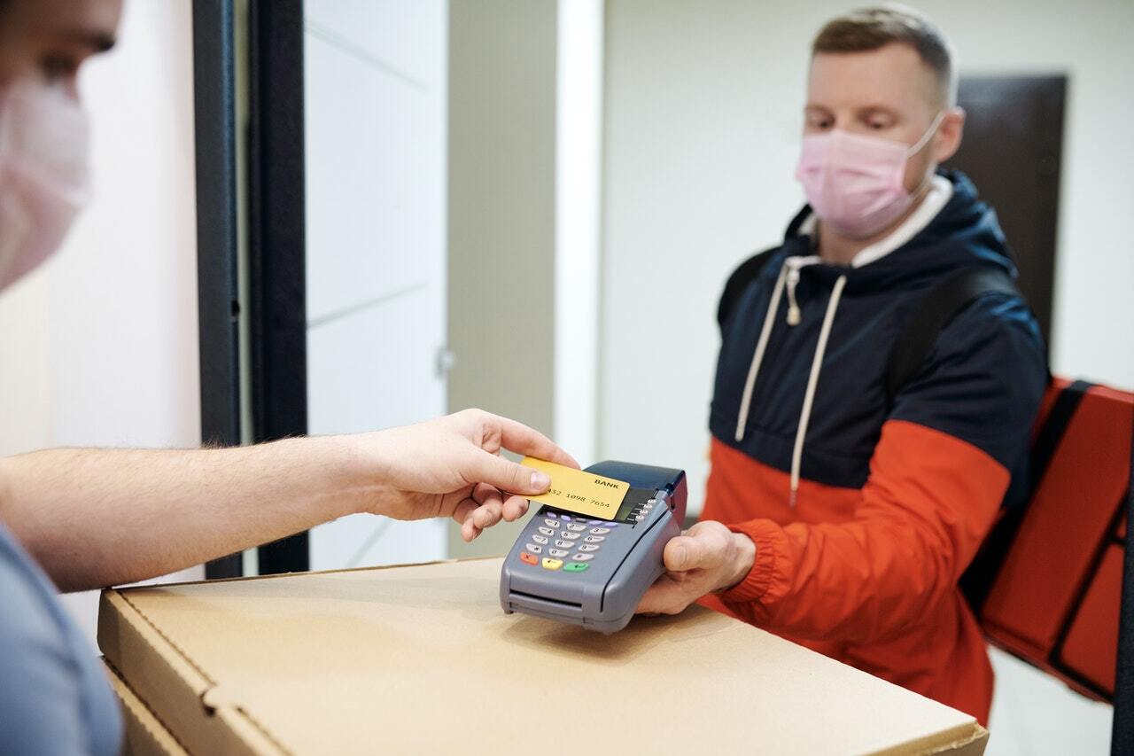 delivery of food being paid for by credit card