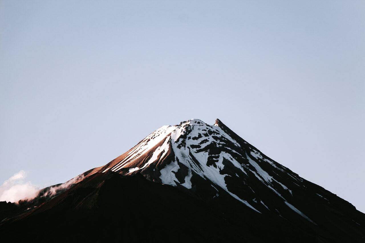 mountain in New Zealand capped with snow