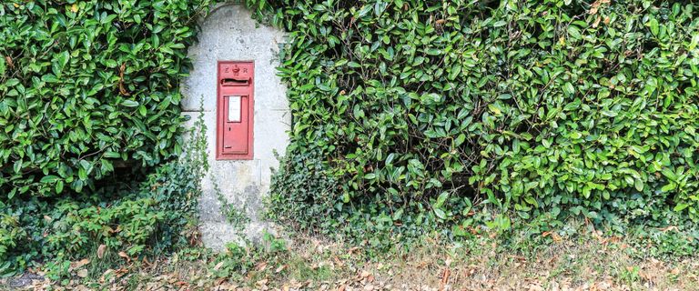 Taglio dei dividendi per Royal Mail, mentre i profitti scendono ancora